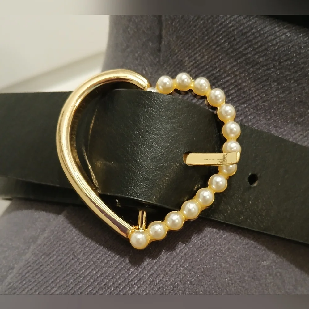 Pearl Heart Black Belt‎